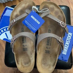 Birkenstock Mayari size 40/9